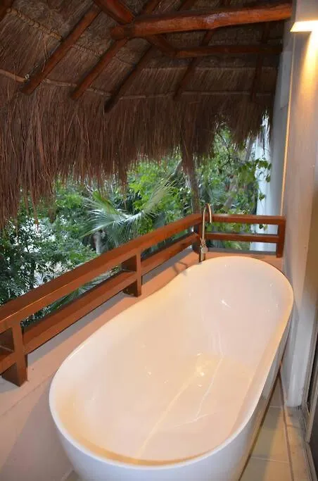 Beautiful Condo With Pool Tulum